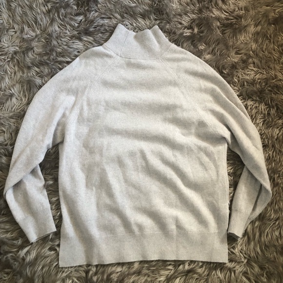 Saks Fifth Avenue 100% cashmere sweater - Picture 3 of 9